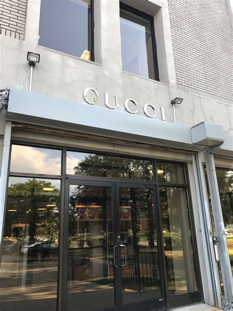 gucci outlet in new jersey.